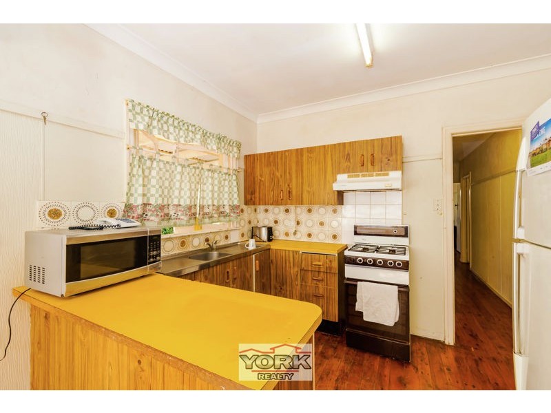 10 Ole Street, Rangeville QLD 4350