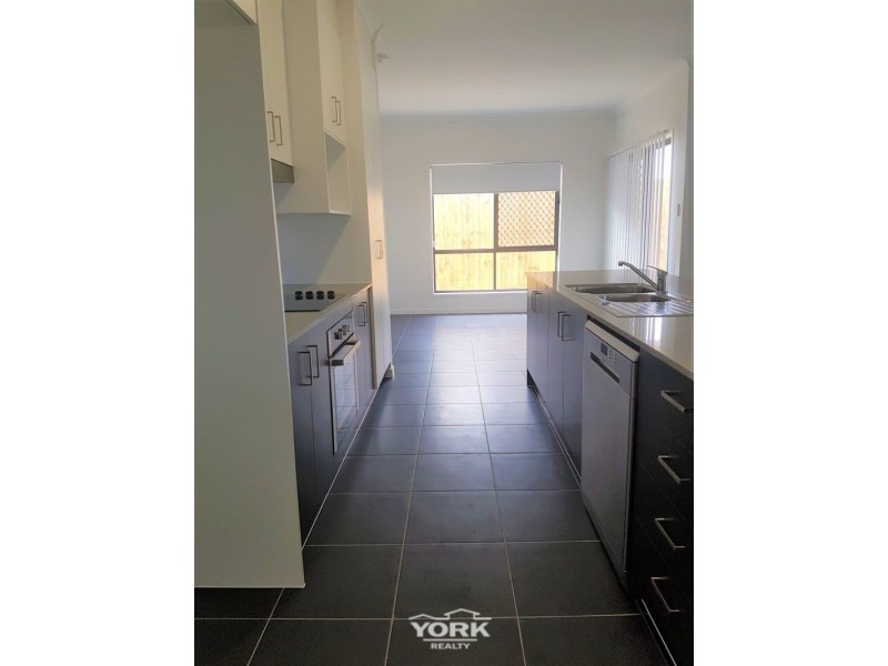 2/37 Taragon Street, Glenvale QLD 4350