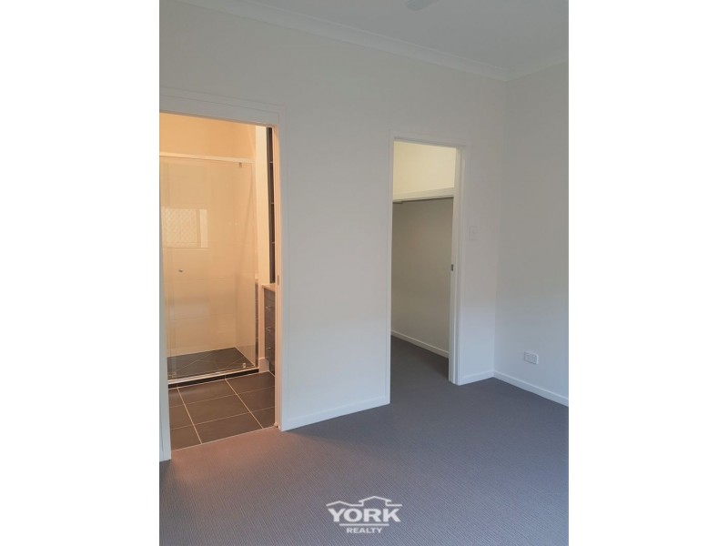2/37 Taragon Street, Glenvale QLD 4350