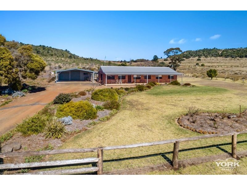 261 Gowrie Glencoe Road, Glencoe QLD 4352