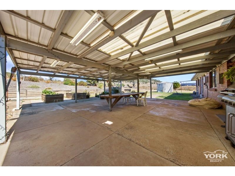 261 Gowrie Glencoe Road, Glencoe QLD 4352
