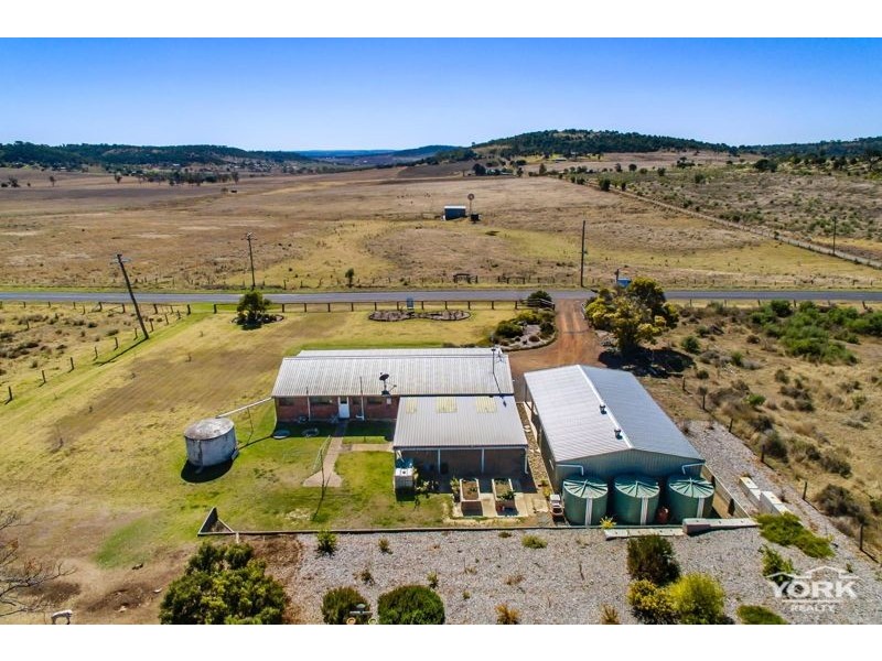 261 Gowrie Glencoe Road, Glencoe QLD 4352