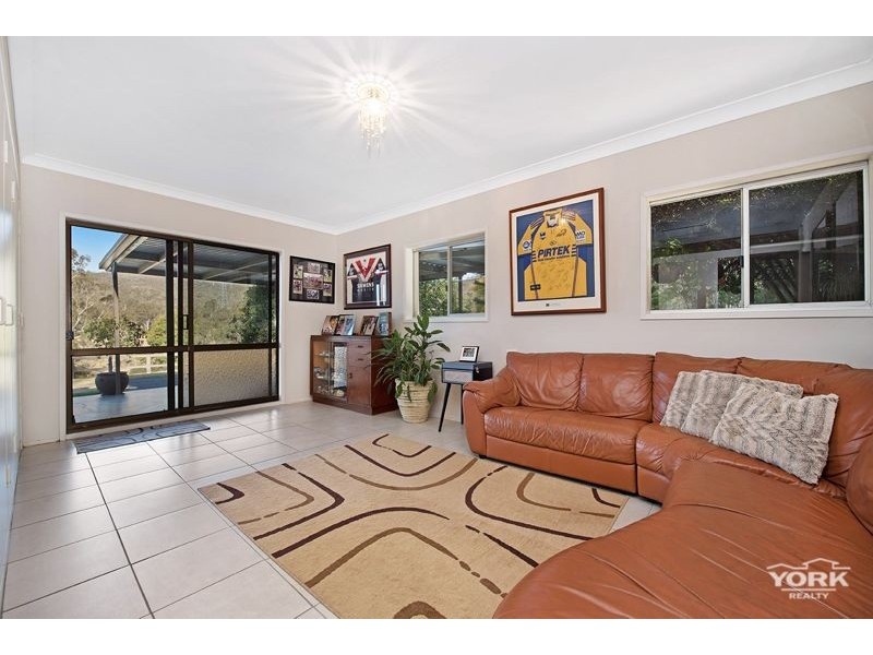 400 Upper Flagstone Creek Road, Upper Flagstone QLD 4344