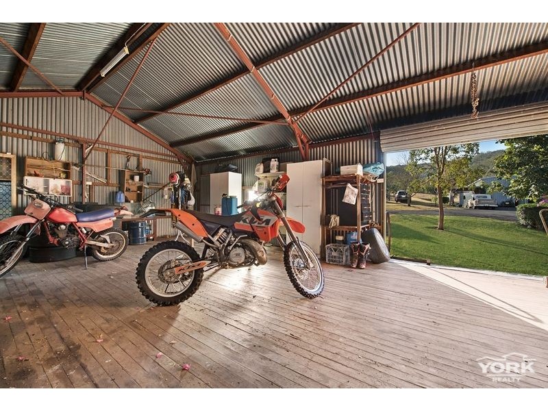 400 Upper Flagstone Creek Road, Upper Flagstone QLD 4344