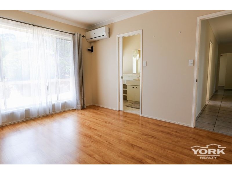 14 Scenic Court, Gowrie Junction QLD 4352