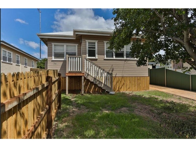 316 Bridge Street, Newtown QLD 4350