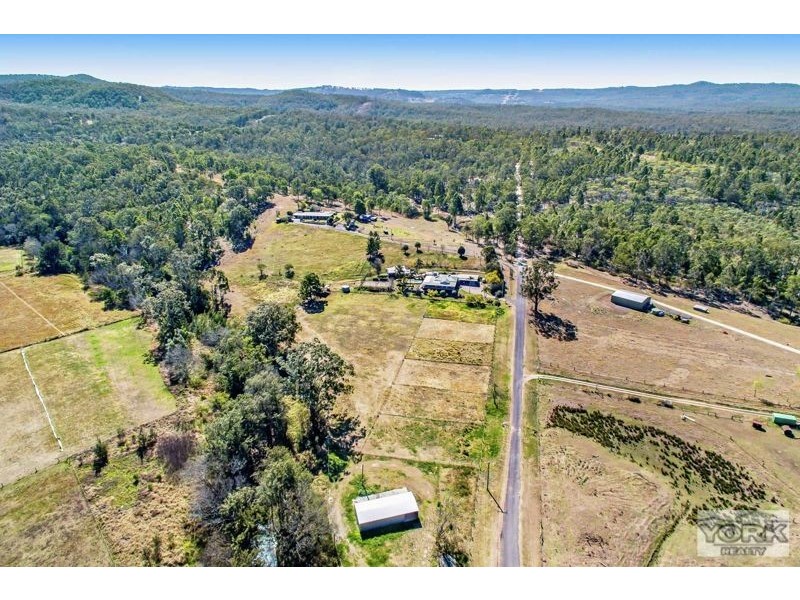 57 Penfolds Road, Murphys Creek QLD 4352