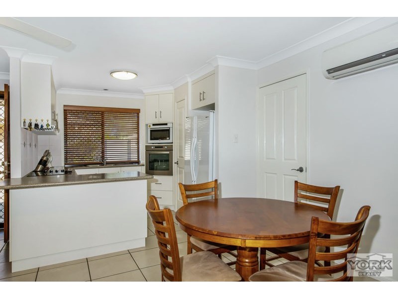 4/451 Alderley Street, Harristown QLD 4350