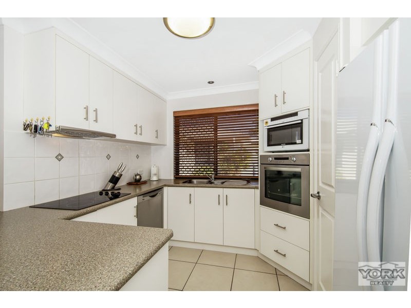 4/451 Alderley Street, Harristown QLD 4350