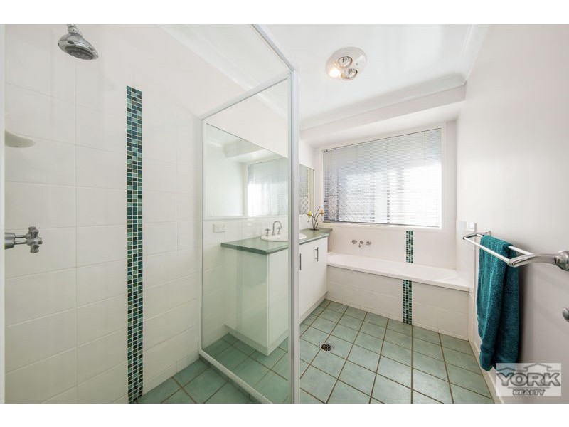 4/451 Alderley Street, Harristown QLD 4350