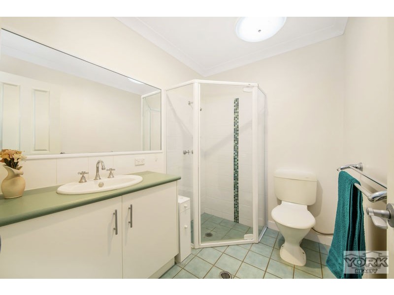 4/451 Alderley Street, Harristown QLD 4350