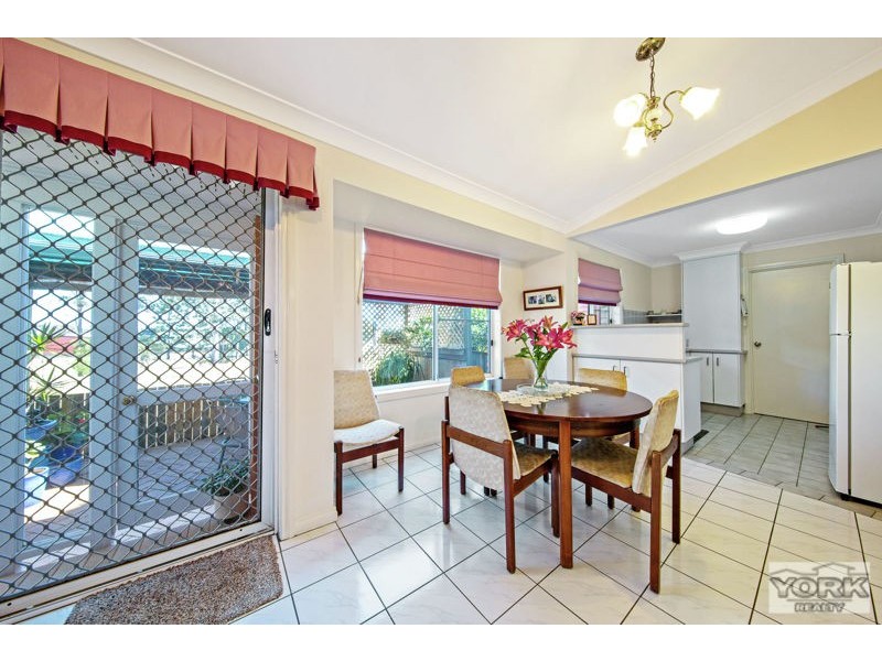 2/42 South Street, Rangeville QLD 4350