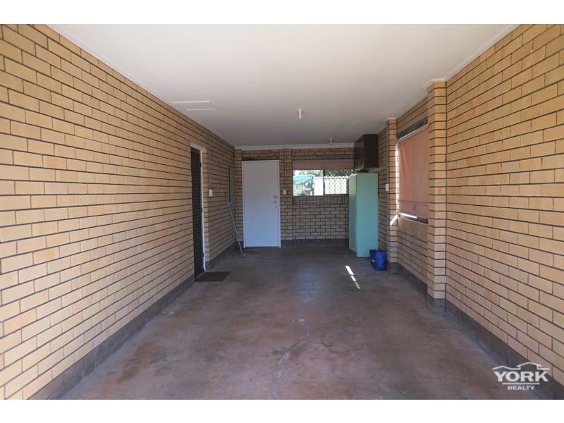 1/72 Ramsay Street, Centenary Heights QLD 4350