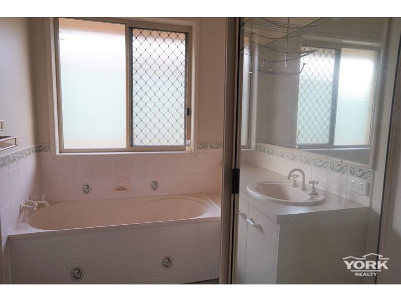 50 Stratford Drive, Wyreema QLD 4352