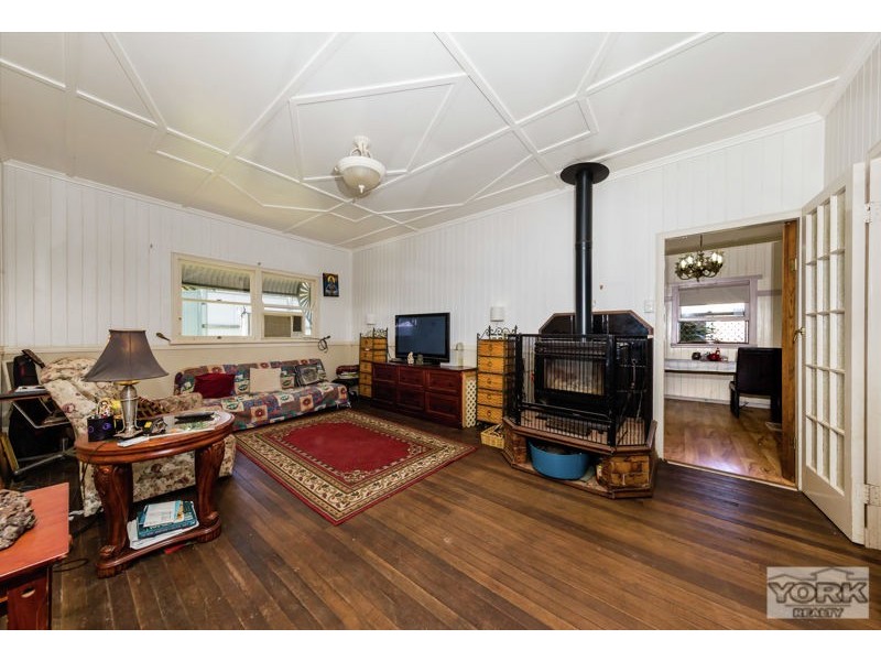 18 Gregory Street, Harlaxton QLD 4350