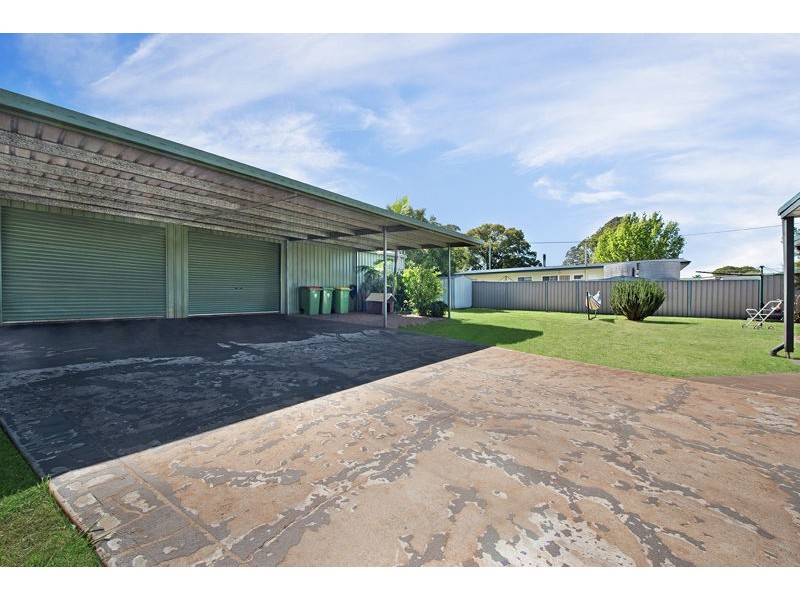 25 Phyllis Street, Harristown QLD 4350