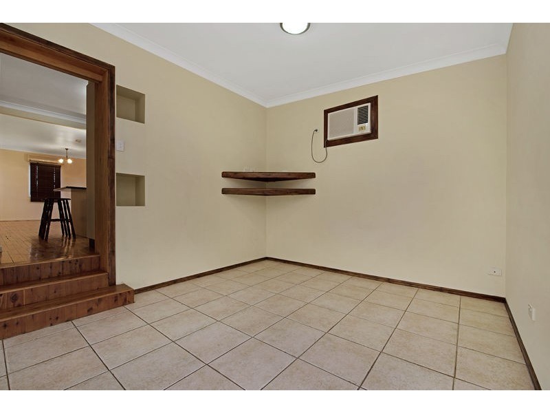 25 Phyllis Street, Harristown QLD 4350