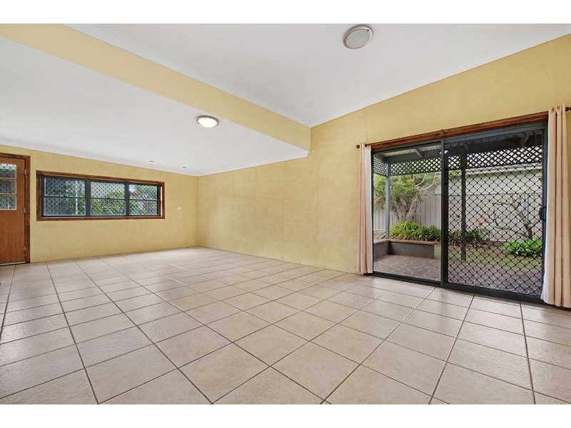 25 Phyllis Street, Harristown QLD 4350