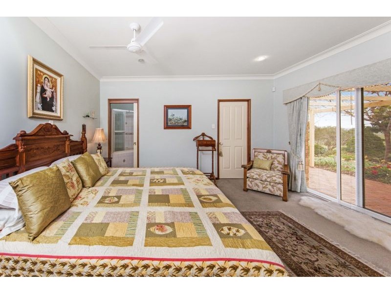 576 Drayton Connection Road, Vale View QLD 4358