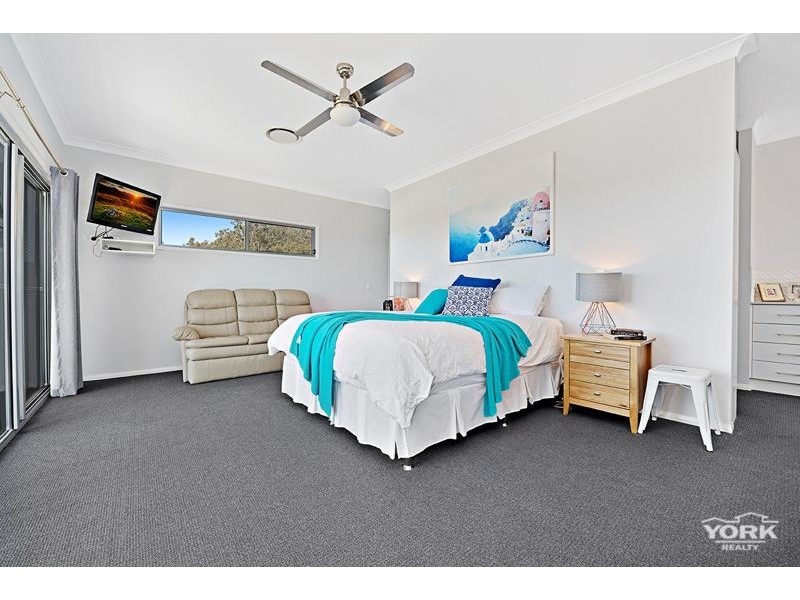 13 Fawngrove Drive, Glenvale QLD 4350