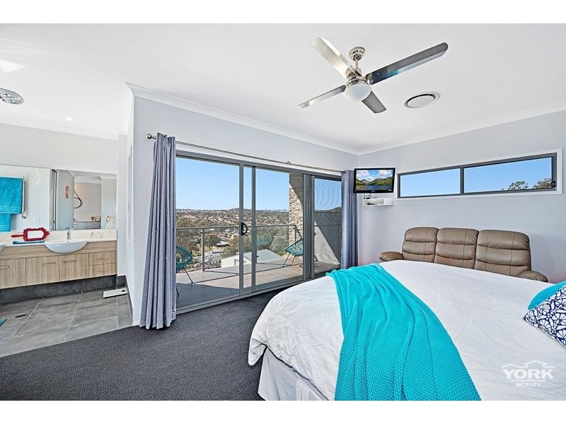 13 Fawngrove Drive, Glenvale QLD 4350