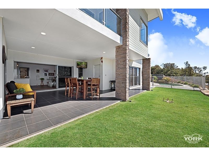 13 Fawngrove Drive, Glenvale QLD 4350