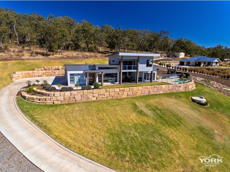 13 Fawngrove Drive, Glenvale QLD 4350
