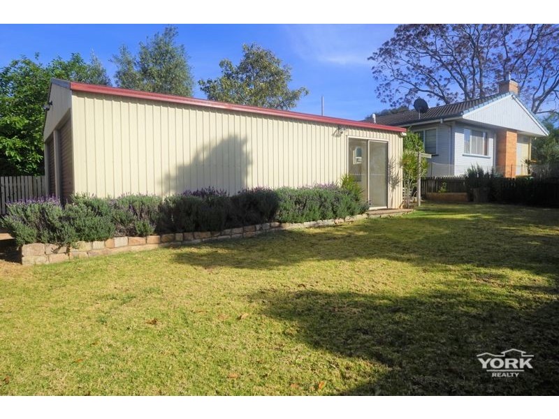 3 Vacy Street, Newtown QLD 4350