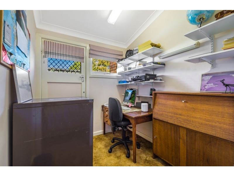 33 Anzac Avenue, Newtown QLD 4350