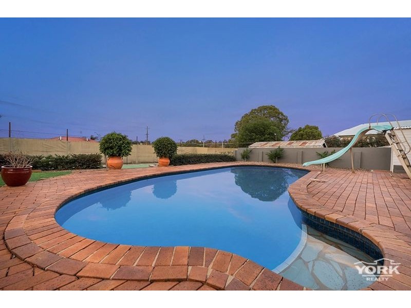 7 Seaton Street, South Toowoomba QLD 4350