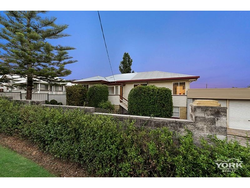 7 Seaton Street, South Toowoomba QLD 4350