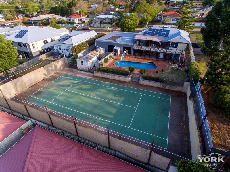 7 Seaton Street, South Toowoomba QLD 4350