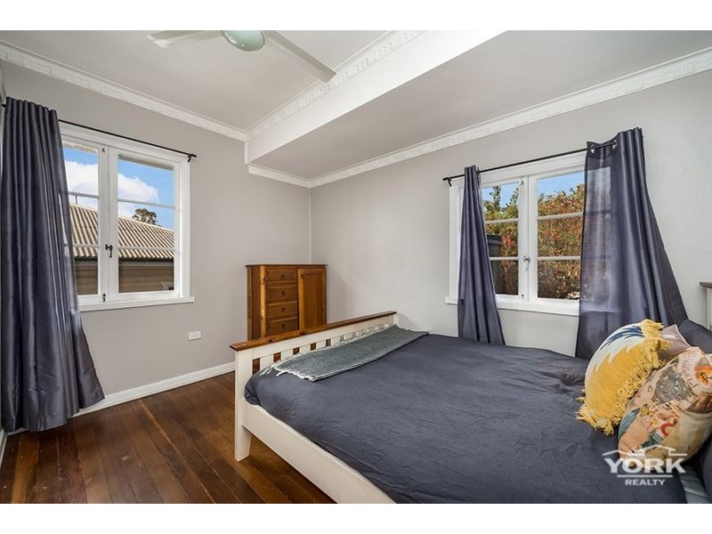 22 Clairmont Street, Newtown QLD 4350