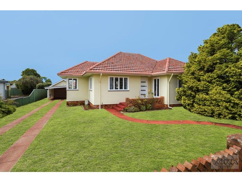 46 Fourth Avenue, Harristown QLD 4350