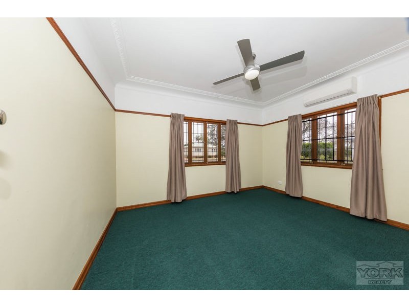 46 Fourth Avenue, Harristown QLD 4350