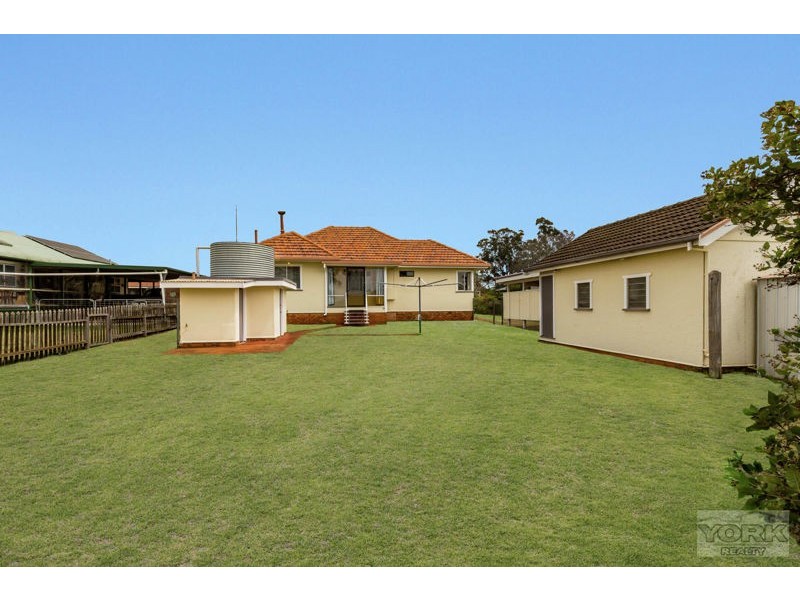 46 Fourth Avenue, Harristown QLD 4350
