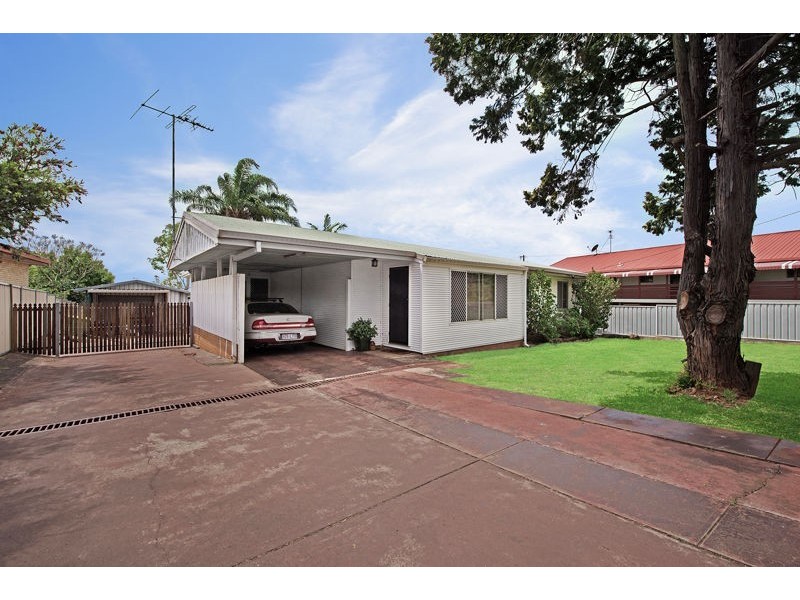 315 Bridge Street, Newtown QLD 4350