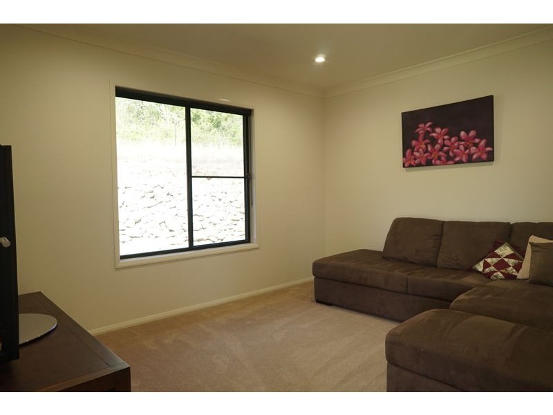 1118 Stoneleigh Road, Linthorpe QLD 4356