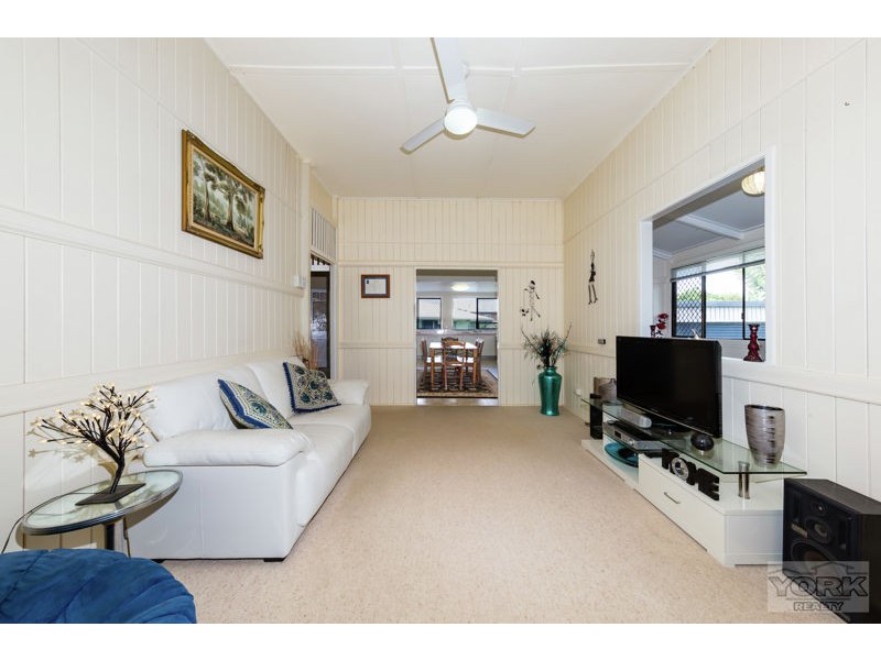 7 Cathro Street, Rockville QLD 4350