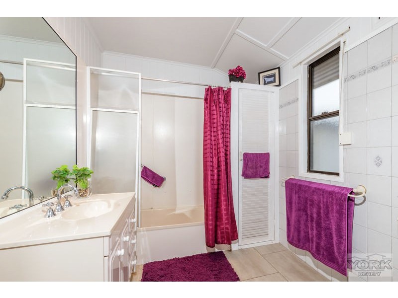 7 Cathro Street, Rockville QLD 4350