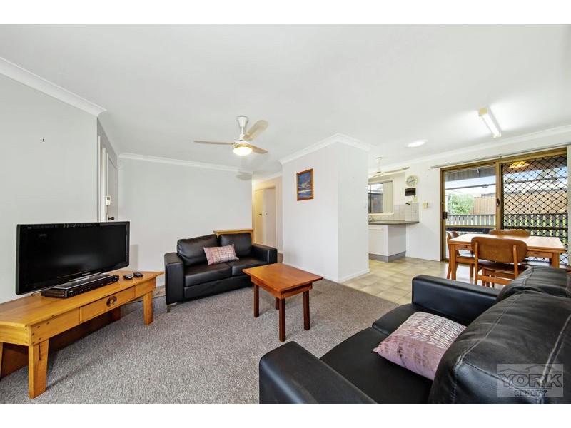 3 Poinciana Street, Newtown QLD 4350