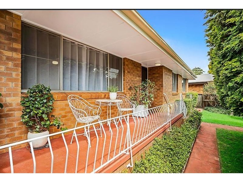 8 Merryl Street, South Toowoomba QLD 4350
