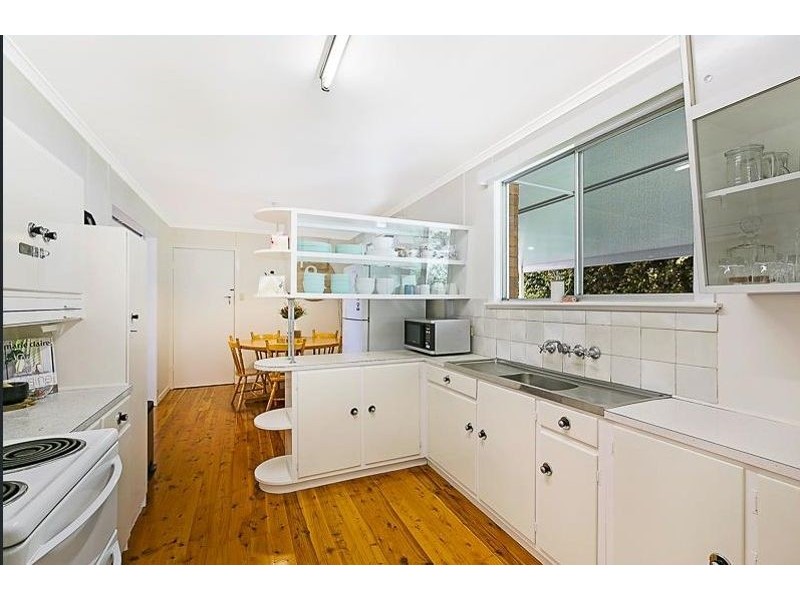 8 Merryl Street, South Toowoomba QLD 4350