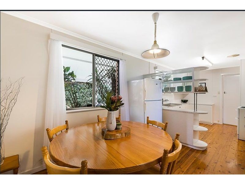 8 Merryl Street, South Toowoomba QLD 4350