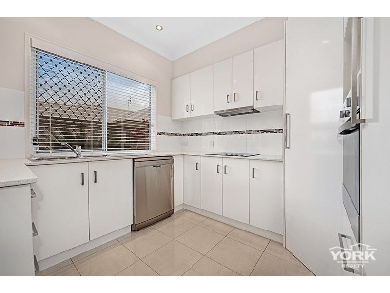3/446 Hume Street, Middle Ridge QLD 4350