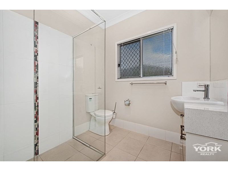 3/446 Hume Street, Middle Ridge QLD 4350