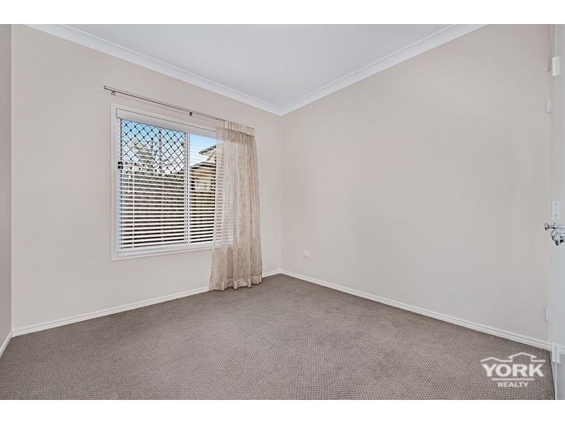 3/446 Hume Street, Middle Ridge QLD 4350