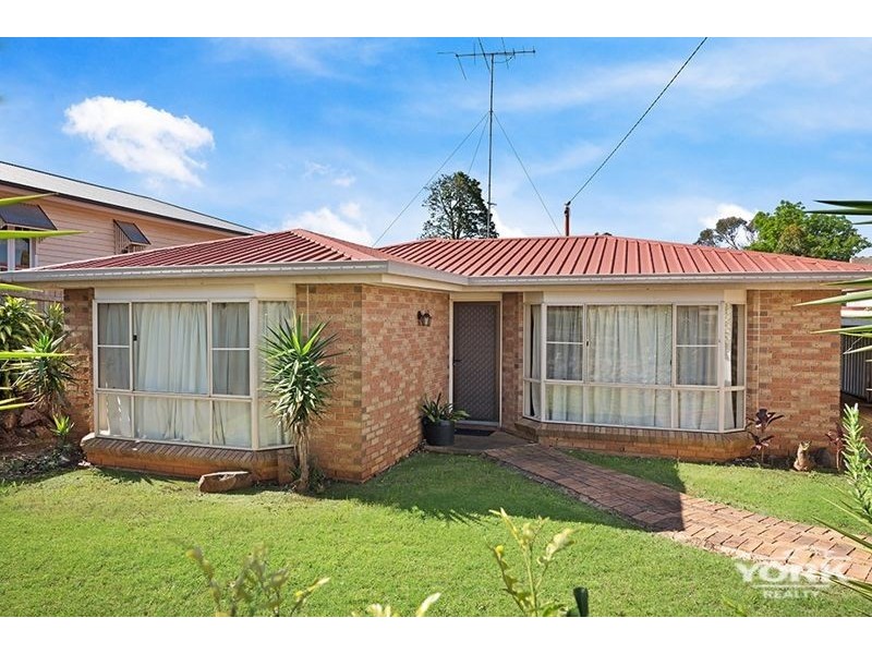 131 Perth Street, South Toowoomba QLD 4350