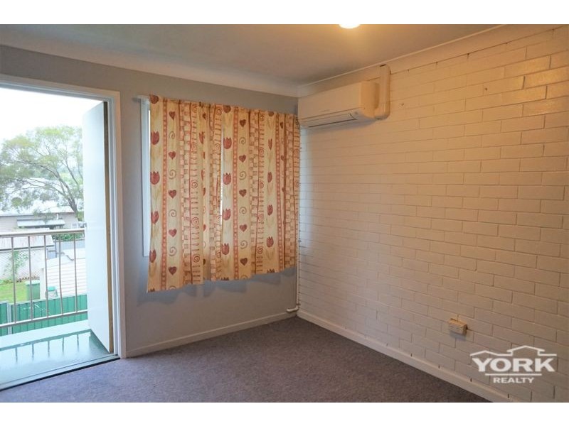 6/177a West Street, Newtown QLD 4350