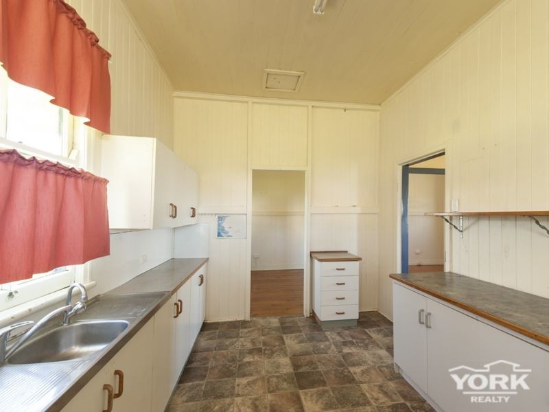 7 Stanley Street, Greenmount QLD 4359